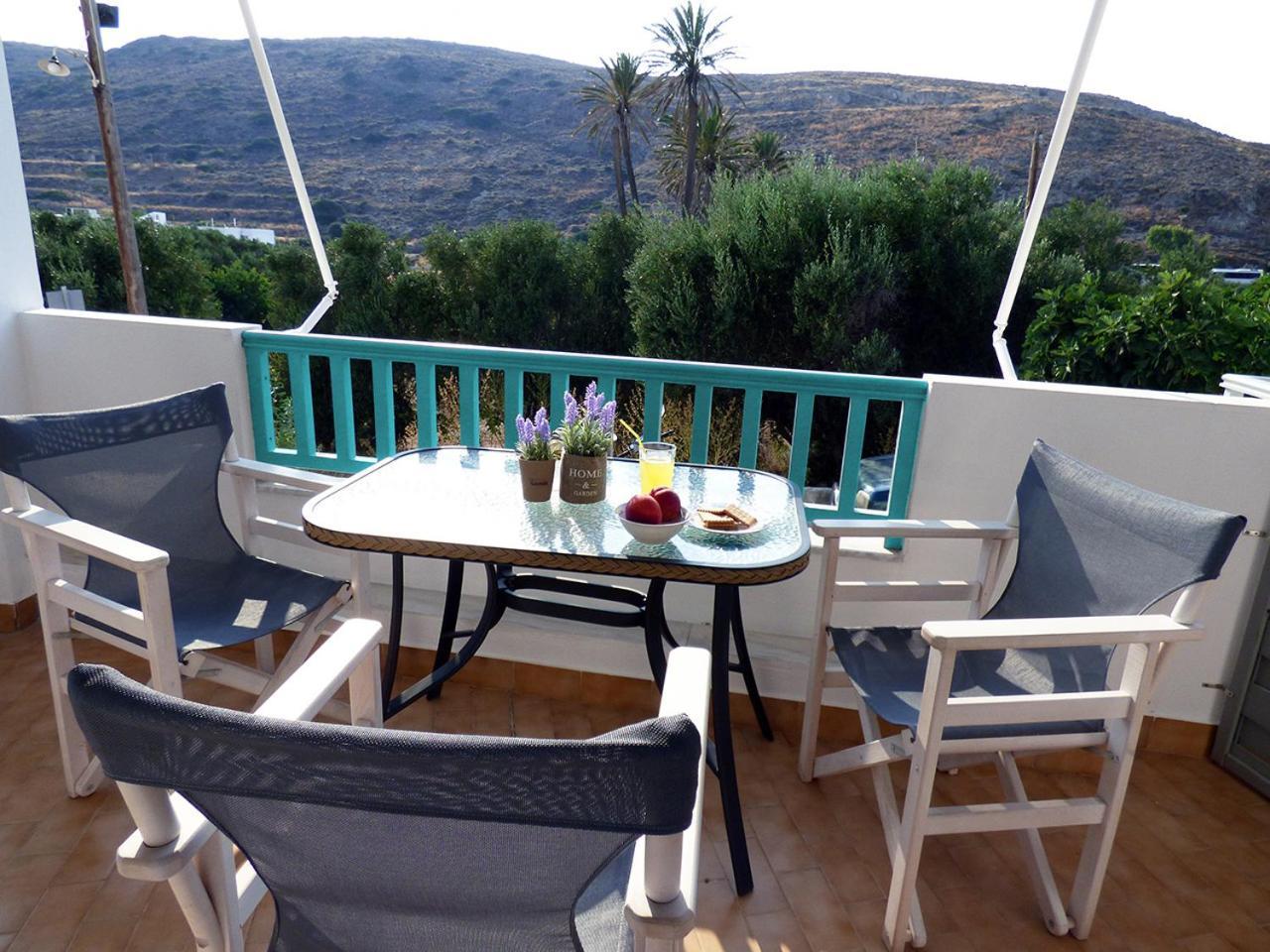 Tasoula Guest House Adamantas  Exteriör bild