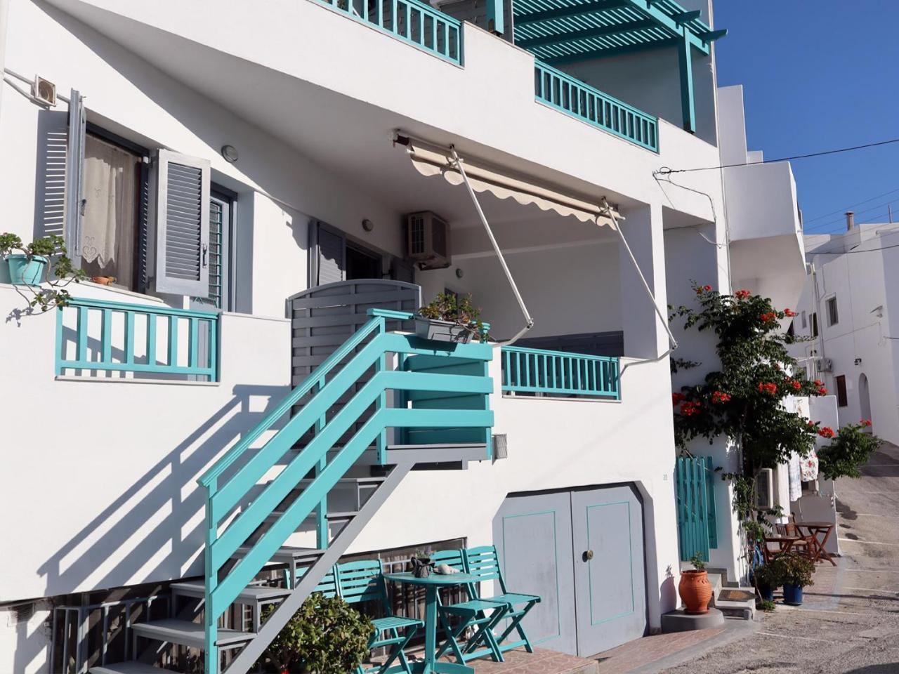 Tasoula Guest House Adamantas  Exteriör bild